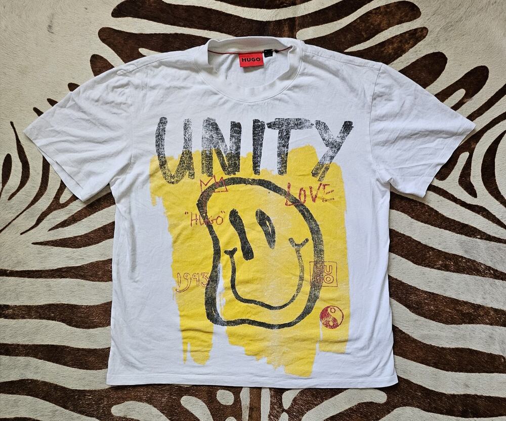 Hugo Boss Unity Smiley Face Print T-shirt - Size L - Made in PORTUGAL